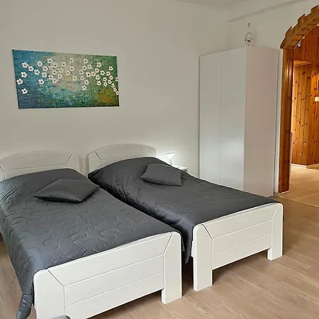 Baban In Zaga, Slovenia